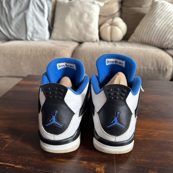 Jordan 4 Retro (2017) Motorsports - Picture 4 of 7